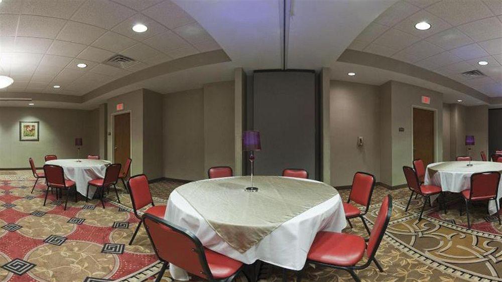 Holiday Inn Carbondale - Conference Center By Ihg Exteriör bild