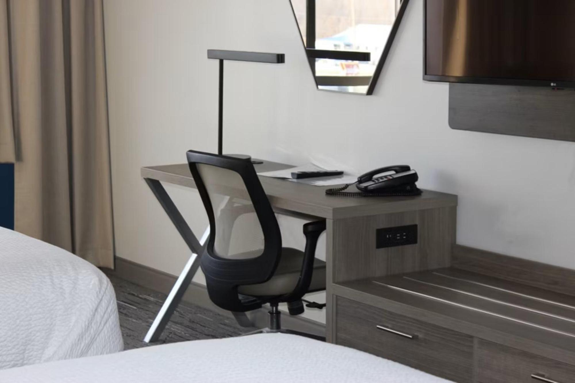 Holiday Inn Carbondale - Conference Center By Ihg Exteriör bild